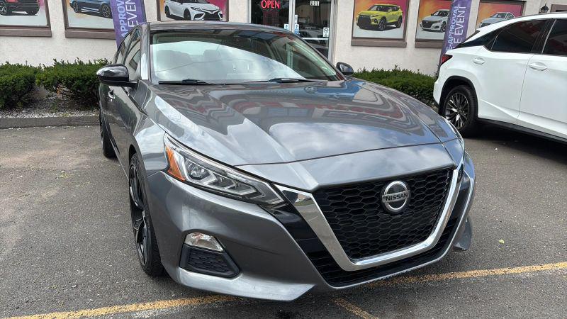 2021 Nissan Altima SR FWD