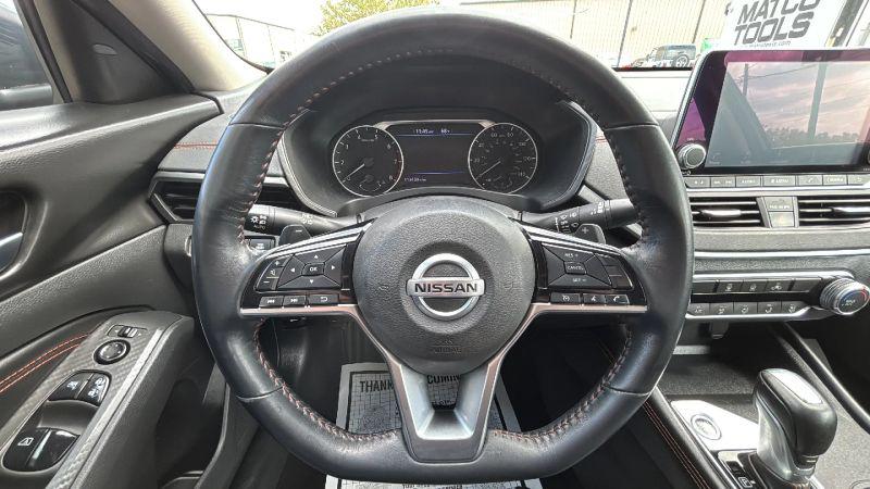 2021 Nissan Altima SR FWD