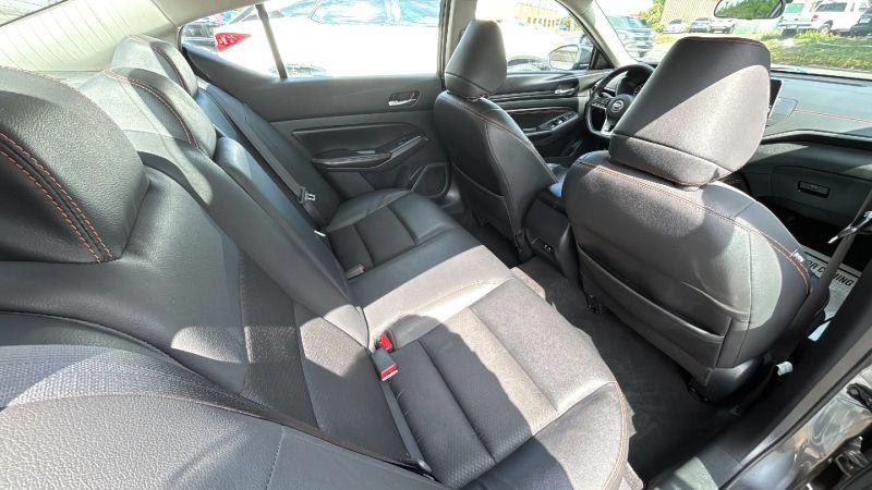 2021 Nissan Altima SR FWD