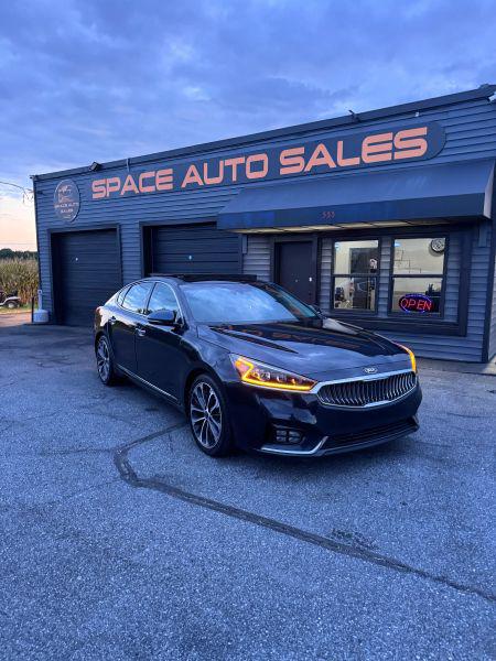 2017 Kia Cadenza Technology