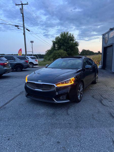 2017 Kia Cadenza Technology
