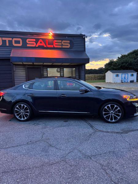 2017 Kia Cadenza Technology