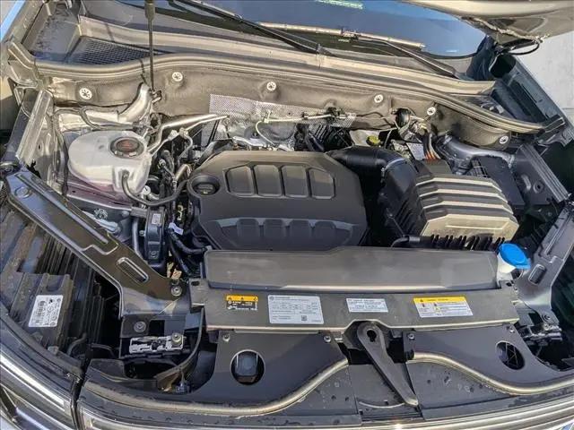 2026 Volkswagen Atlas SE with Technology
