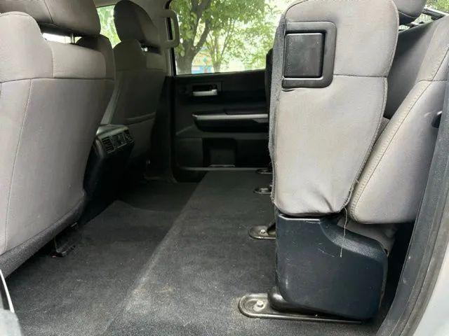 2017 Toyota Tundra SR5 5.7L V8