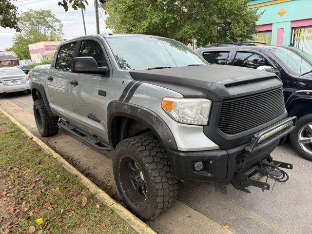 2017 Toyota Tundra SR5 5.7L V8
