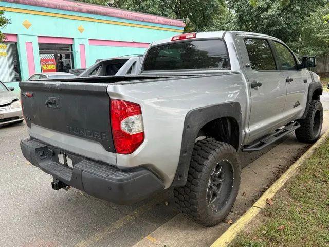 2017 Toyota Tundra SR5 5.7L V8