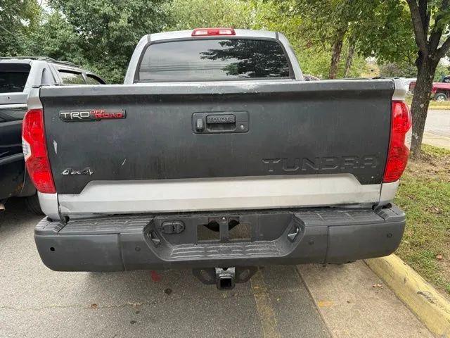 2017 Toyota Tundra SR5 5.7L V8