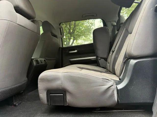 2017 Toyota Tundra SR5 5.7L V8