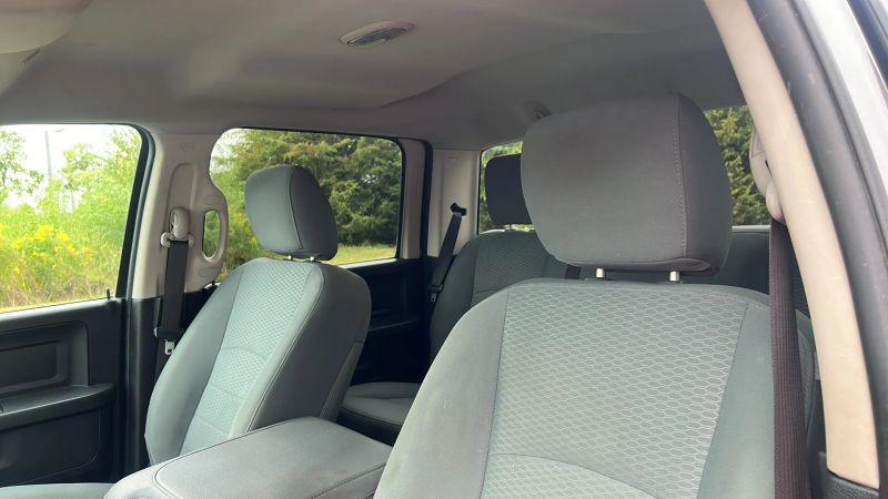 2017 Ram 2500 Tradesman Crew Cab 4x4 6'4" Box