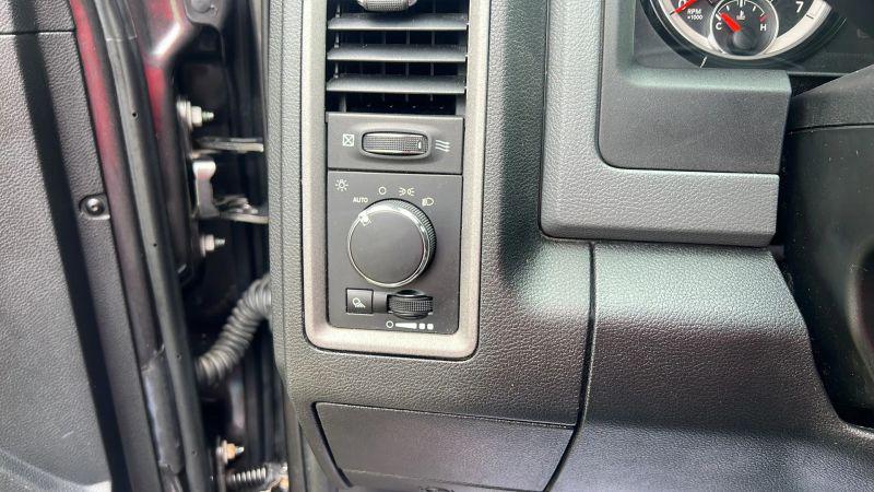2017 Ram 2500 Tradesman Crew Cab 4x4 6'4" Box