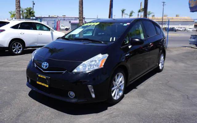 2013 Toyota Prius v Two