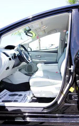 2013 Toyota Prius v Two