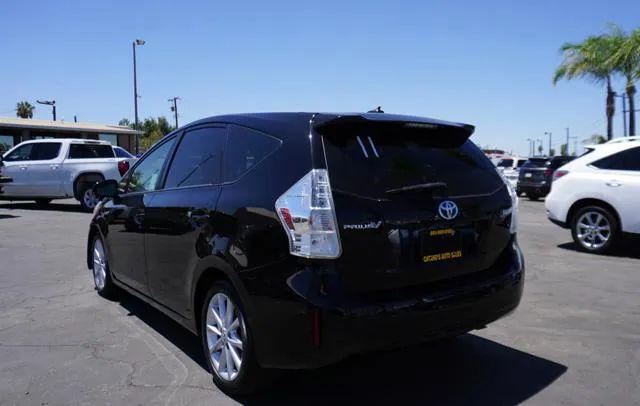 2013 Toyota Prius v Two