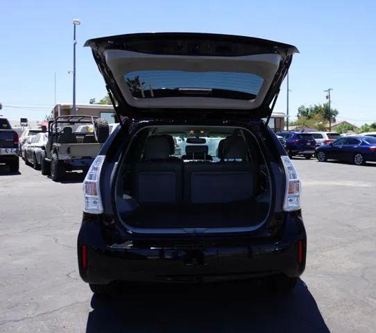 2013 Toyota Prius v Two