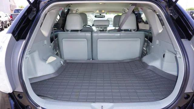 2013 Toyota Prius v Two