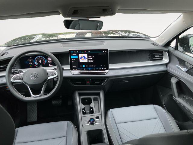 2025 Volkswagen Tiguan 2.0T SE