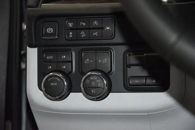 2026 Chevrolet Suburban Premier, 4WD