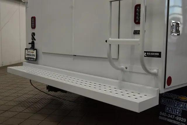 2025 Chevrolet Express Cutaway Work Van