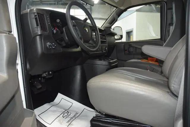 2025 Chevrolet Express Cutaway Work Van