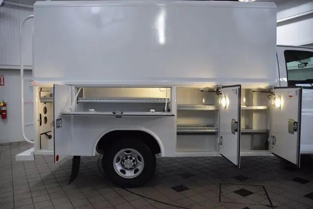 2025 Chevrolet Express Cutaway Work Van