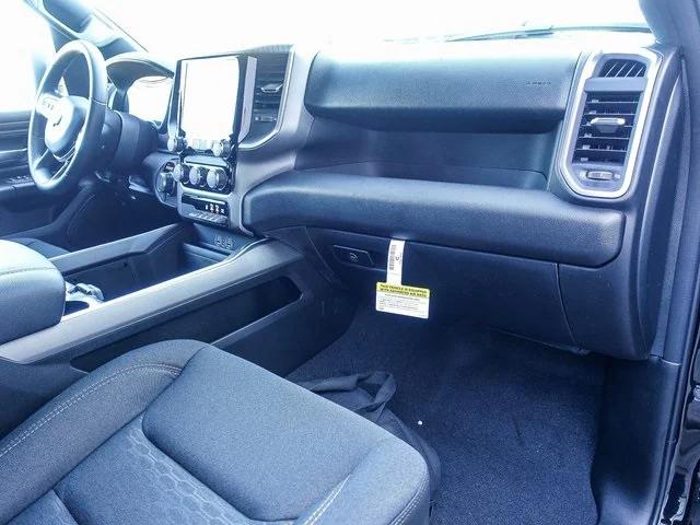 2026 RAM Ram 1500 RAM 1500 EXPRESS CREW CAB 4X4 57 BOX