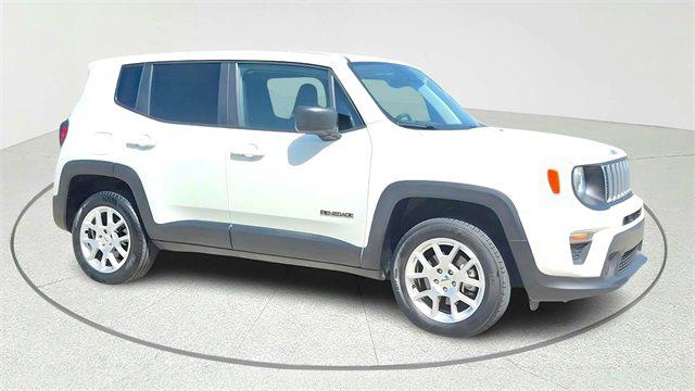 2023 Jeep Renegade Latitude 4x4 2023 Jeep Renegade Latitude 4x4