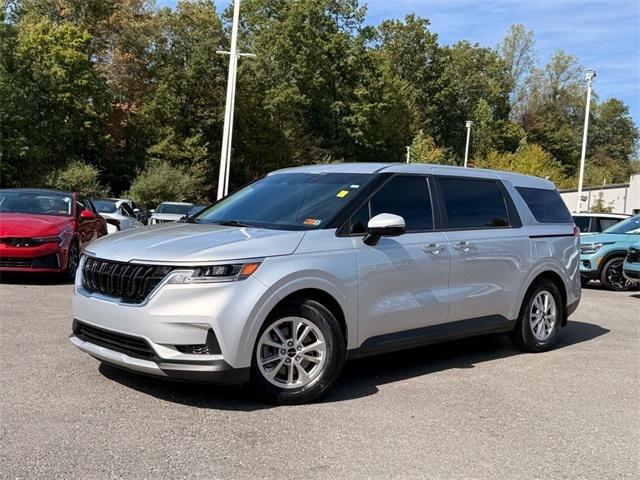 2022 Kia Carnival MPV LX Seat Package