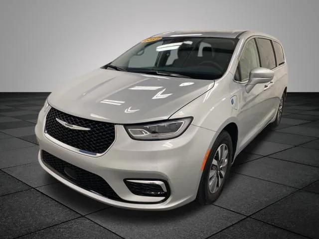 2022 Chrysler Pacifica Hybrid Touring L 2022 Chrysler Pacifica Hybrid Touring L