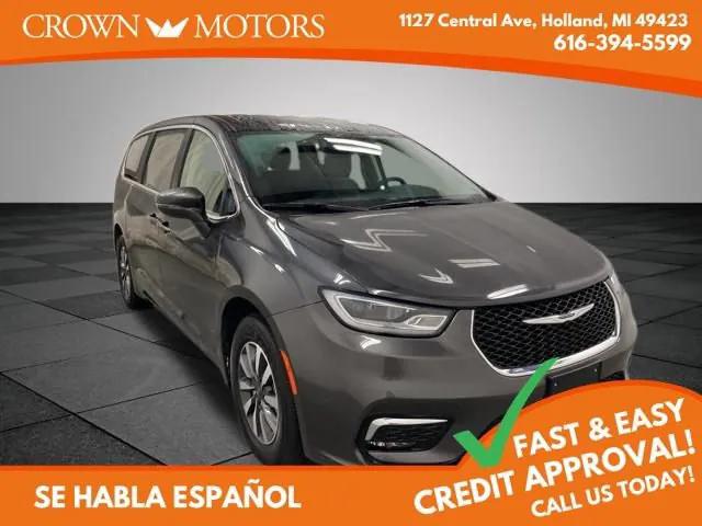 2022 Chrysler Pacifica Hybrid Touring L 2022 Chrysler Pacifica Hybrid Touring L