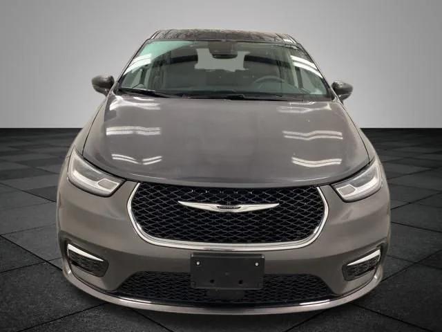 2022 Chrysler Pacifica Hybrid Touring L 2022 Chrysler Pacifica Hybrid Touring L