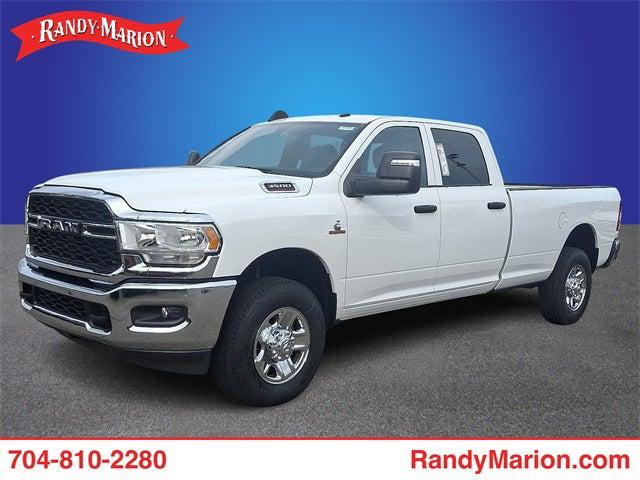 2023 RAM 3500 Tradesman Crew Cab 4x4 8 Box