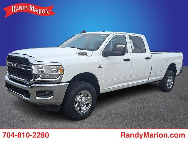 2023 RAM 3500 Tradesman Crew Cab 4x4 8 Box