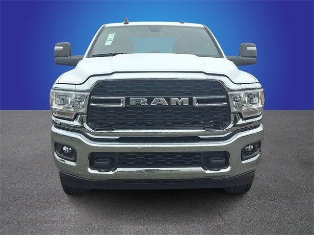 2023 RAM 3500 Tradesman Crew Cab 4x4 8 Box