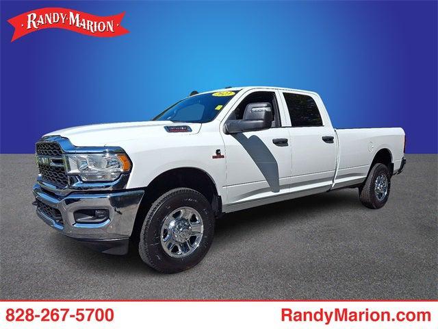2023 RAM 3500 Tradesman Crew Cab 4x4 8 Box 2023 RAM 3500 Tradesman Crew Cab 4x4 8 Box