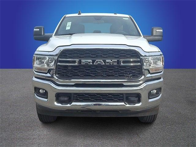 2023 RAM 3500 Tradesman Crew Cab 4x4 8 Box