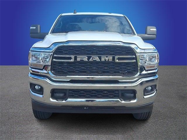 2023 RAM 3500 Tradesman Crew Cab 4x4 8 Box