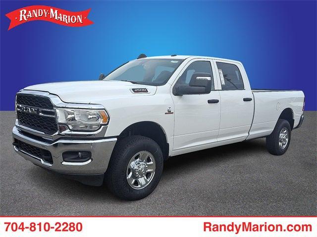 2023 RAM 3500 Tradesman Crew Cab 4x4 8 Box
