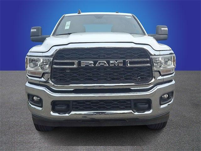 2023 RAM 3500 Tradesman Crew Cab 4x4 8 Box