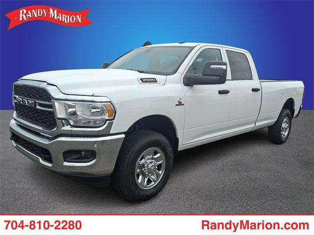 2023 RAM 3500 Tradesman Crew Cab 4x4 8 Box