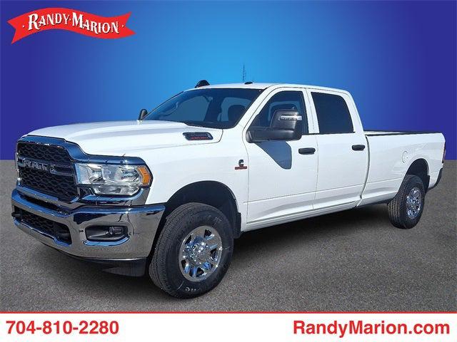 2023 RAM 3500 Tradesman Crew Cab 4x4 8 Box