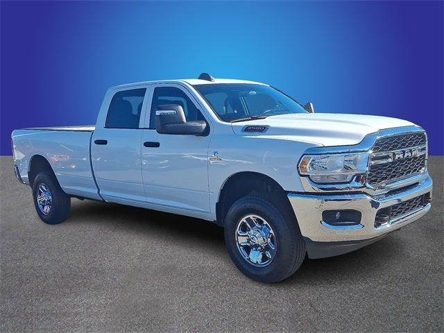 2023 RAM 3500 Tradesman Crew Cab 4x4 8 Box