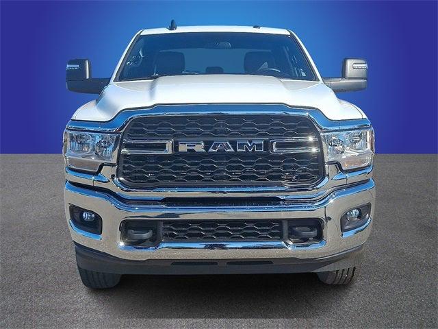 2023 RAM 3500 Tradesman Crew Cab 4x4 8 Box