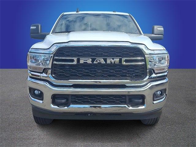 2023 RAM 3500 Tradesman Crew Cab 4x4 8 Box