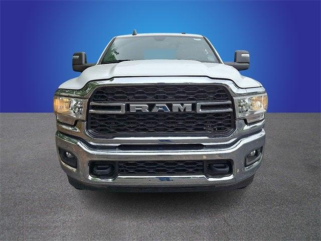 2023 RAM 3500 Tradesman Crew Cab 4x4 8 Box