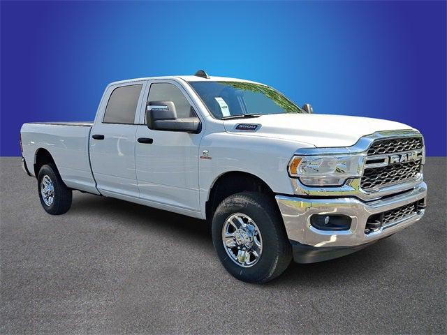 2023 RAM 3500 Tradesman Crew Cab 4x4 8 Box