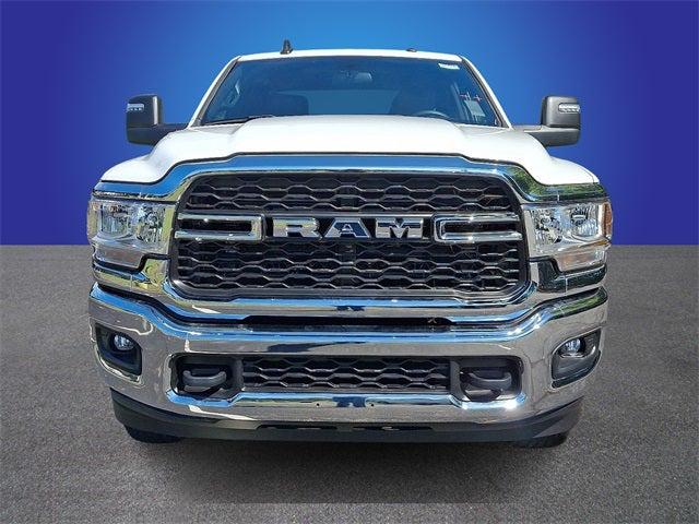2023 RAM 3500 Tradesman Crew Cab 4x4 8 Box