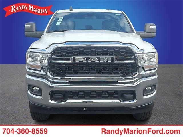 2023 RAM 3500 Tradesman Crew Cab 4x4 8 Box
