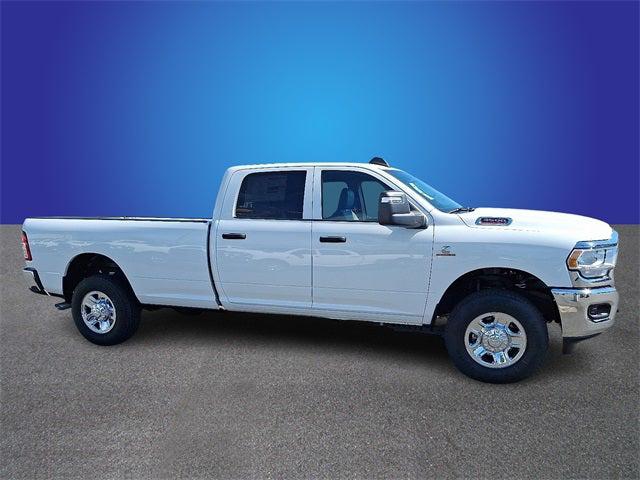 2023 RAM 3500 Tradesman Crew Cab 4x4 8 Box