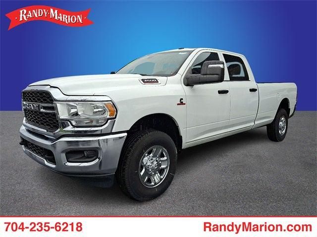 2023 RAM 3500 Tradesman Crew Cab 4x4 8 Box