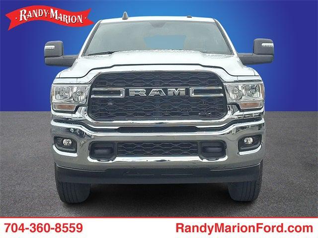 2023 RAM 3500 Tradesman Crew Cab 4x4 8 Box